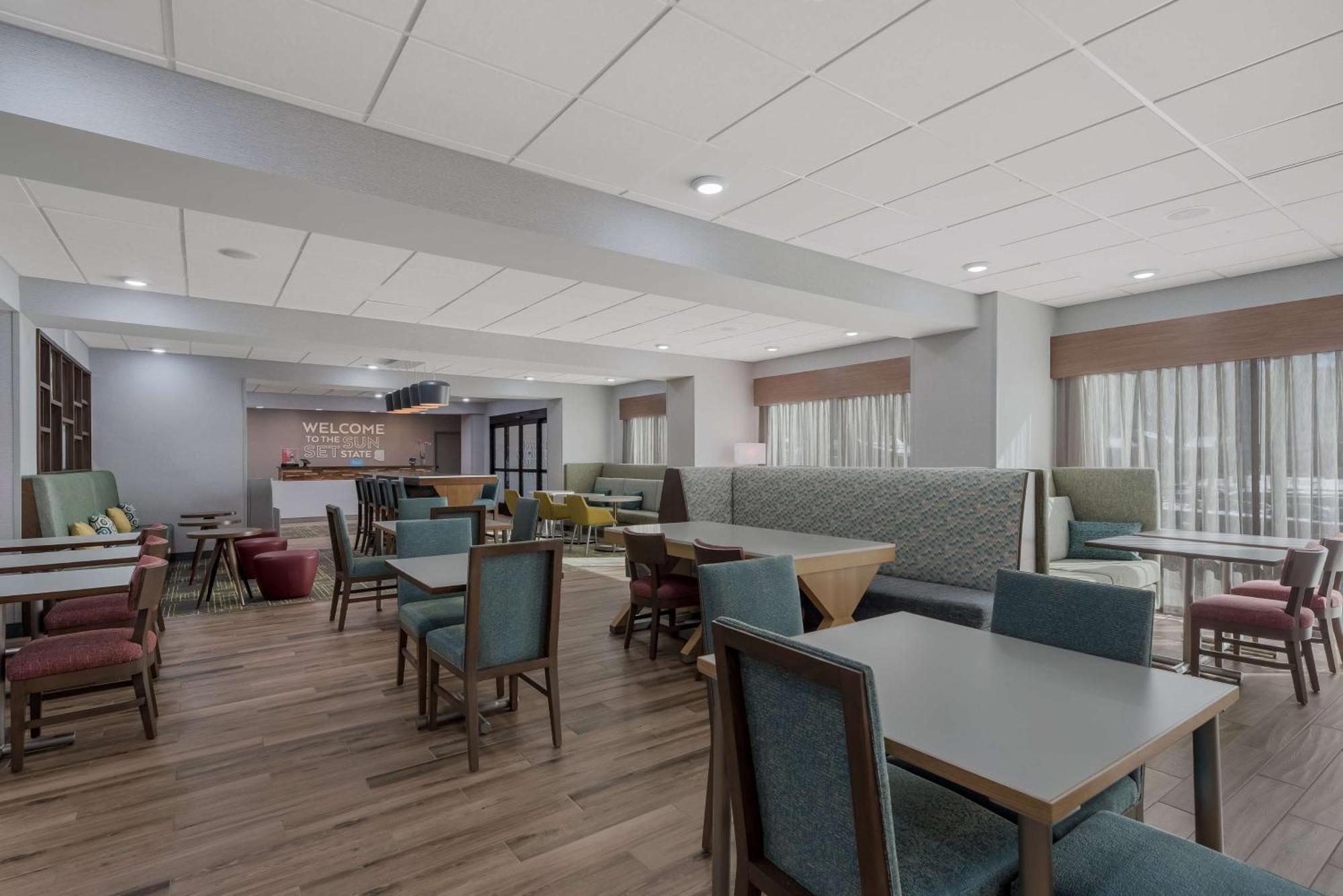 Hampton Inn By Hilton 威廉斯 外观 照片